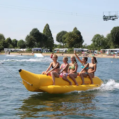 Glamping Betuwestrand * Beesd