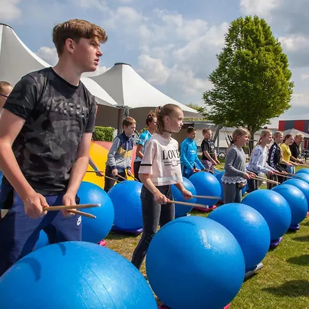 Lüks kamp alanı Glamping Betuwestrand Beesd