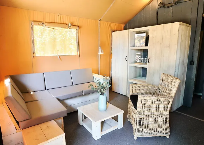 Luxe tent Glamping Betuwestrand