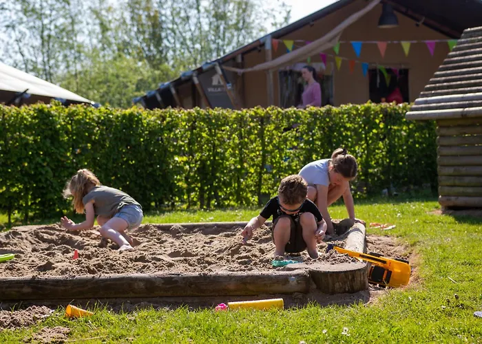 Glamping Betuwestrand * Beesd