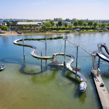 Glamping Betuwestrand Οργανωμένο κάμπινγκ *